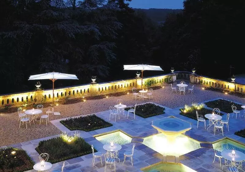 ホテル Chateau De Beauvois  La Maison Younan