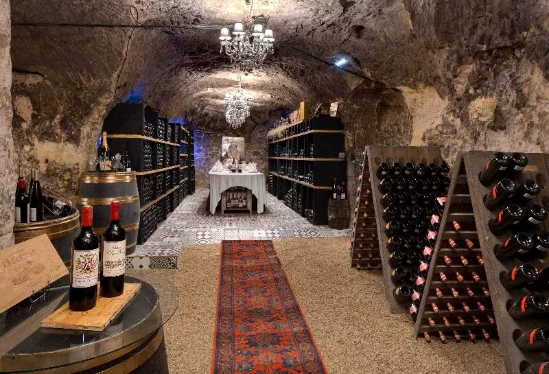 ホテル Chateau De Beauvois  La Maison Younan