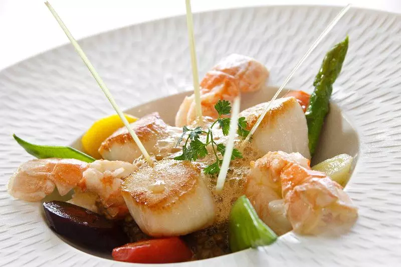 ホテル Chateau De Beauvois  La Maison Younan