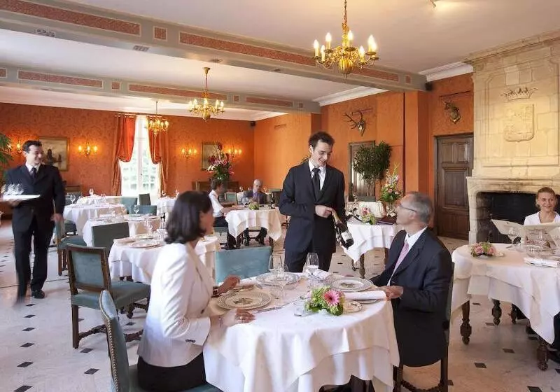 ホテル Chateau De Beauvois  La Maison Younan