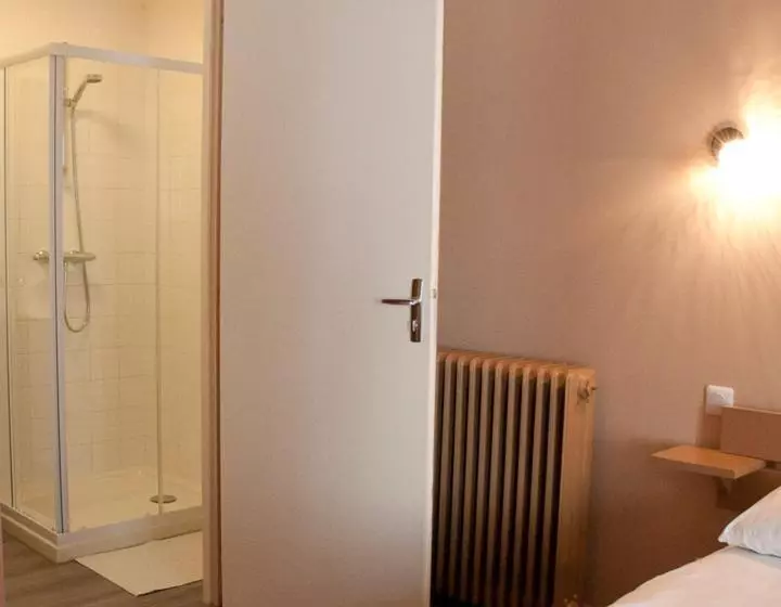 ホテル Des Pyrenees