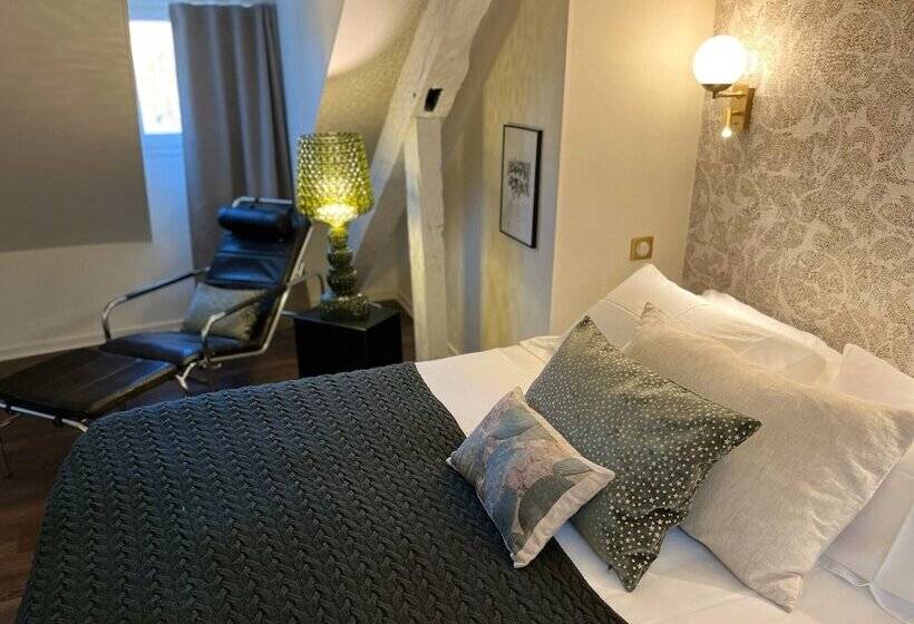 هتل Hôtel La Truffe Noire