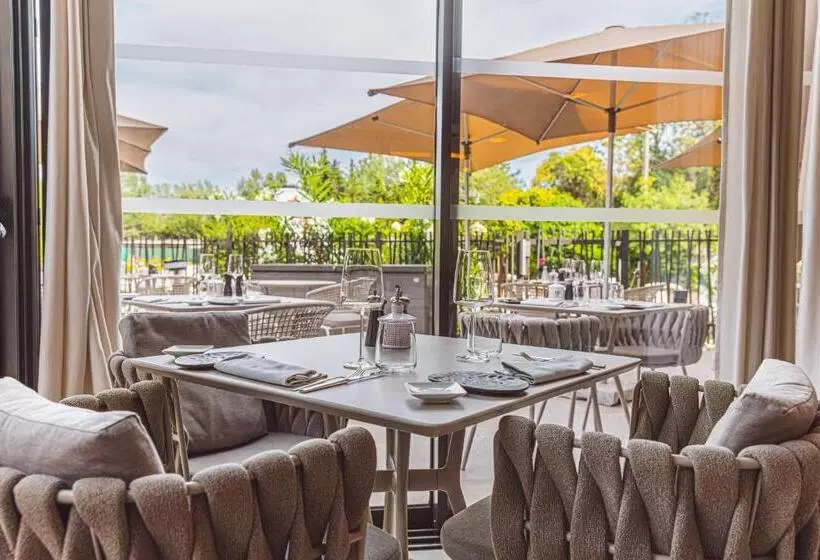 ホテル Ilot Du Golf, Bw Premier Collection