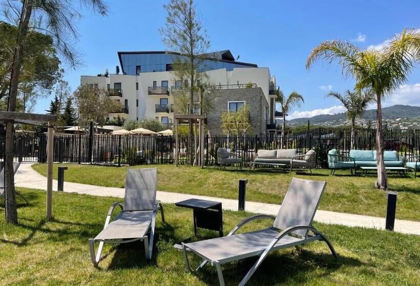 هتل Ilot Du Golf, Bw Premier Collection