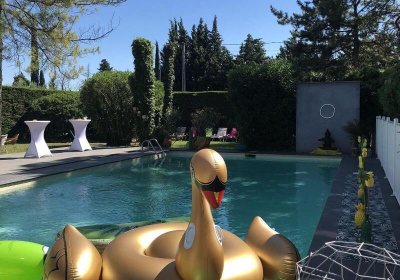 Le Safari Hotel Restaurant