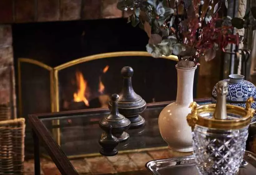 هتل Hôtel Sainte Beuve