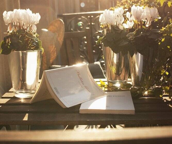 هتل Hôtel Sainte Beuve