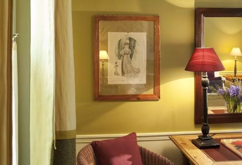 هتل Hôtel Sainte Beuve