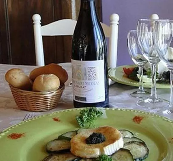 Отель Le Valaurie