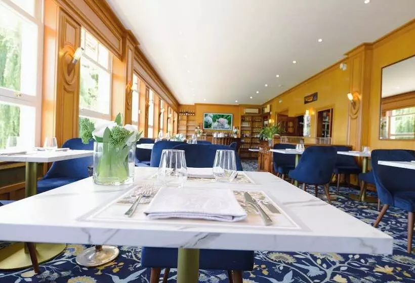 호텔 Hostellerie Saint Pierre