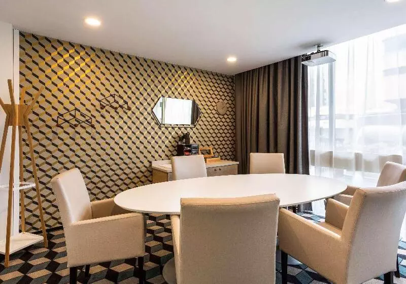 هتل Mercure Bordeaux Centre Ville