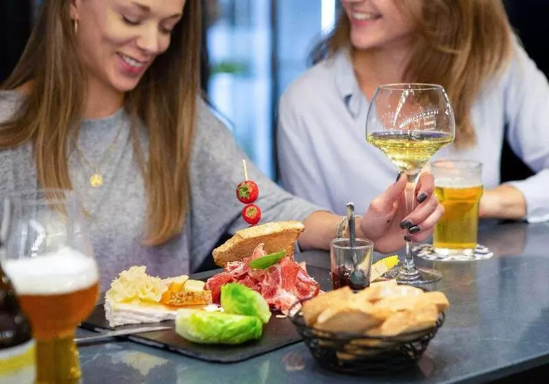 هتل Mercure Bordeaux Centre Ville