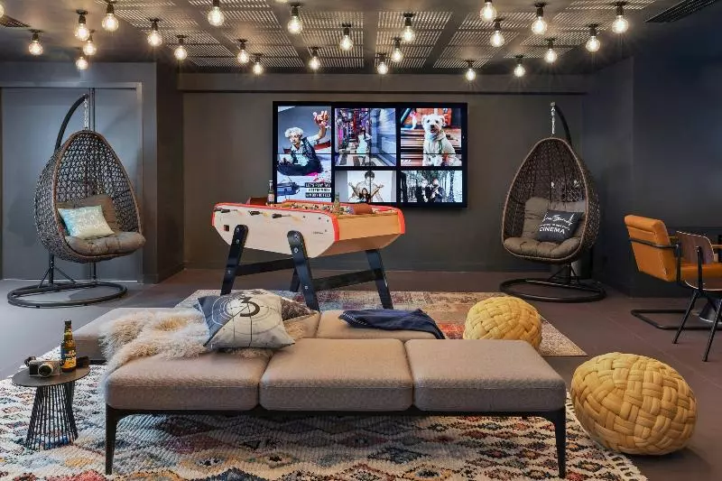 Otel Moxy Lyon Airport