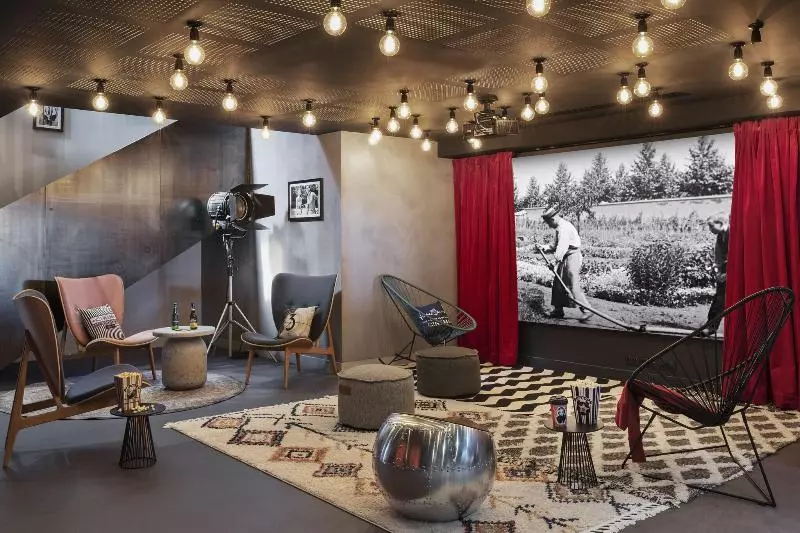 Otel Moxy Lyon Airport