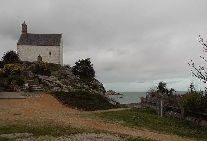 فندق Regina Roscoff