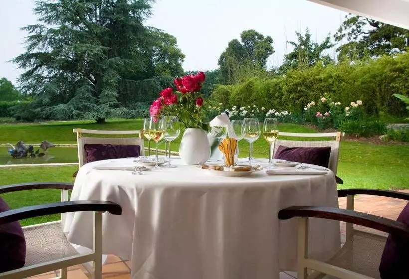 هتل Relais Du Bois Saint Georges   Hôtel De Charme