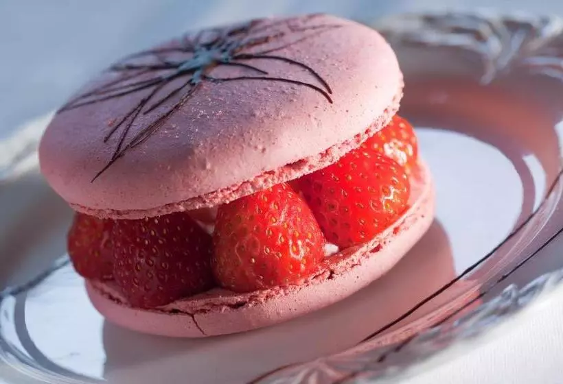 هتل Relais Du Bois Saint Georges   Hôtel De Charme