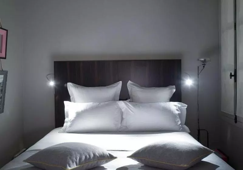 ホテル Saint Dominique