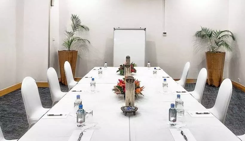 בית מלון כפרי Tanoa Plaza