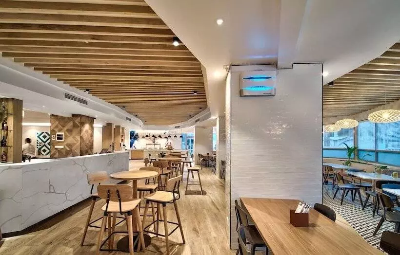 בית מלון כפרי Tanoa Plaza