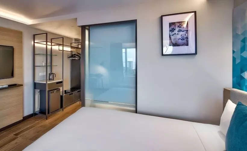 בית מלון כפרי Tanoa Plaza