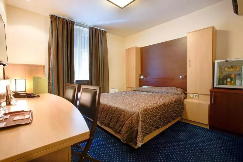 هتل Terminus Montparnasse