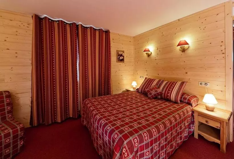 Logis Hotel Les Playes