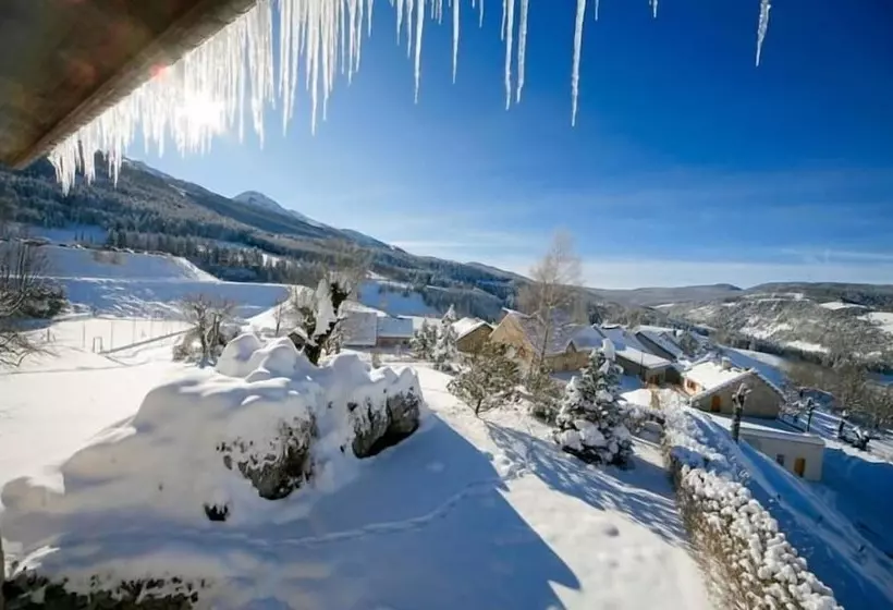 Logis Hotel Les Playes