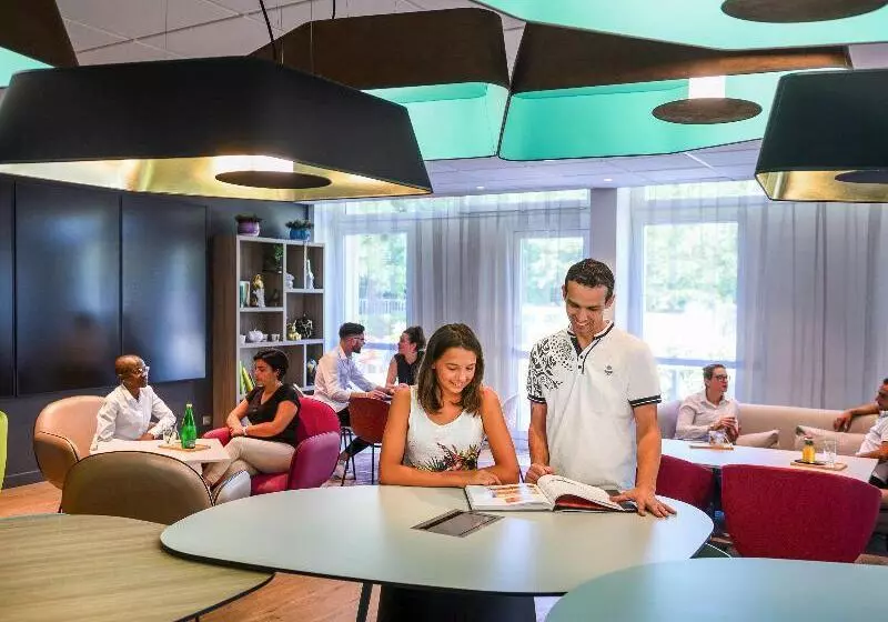 Novotel Evry Courcouronnes