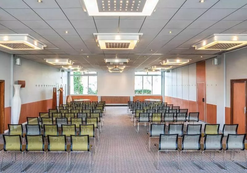 Novotel Evry Courcouronnes