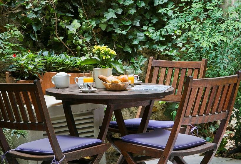 اقامتگاه Best Western Au Trocadero