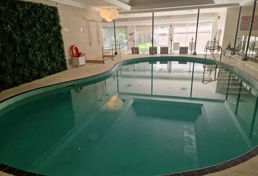 Felbridge Gatwick Hotel & Spa