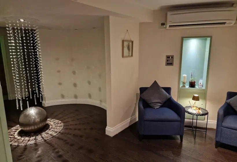 Felbridge Gatwick Hotel & Spa