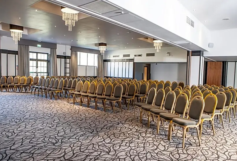 Felbridge Gatwick Hotel & Spa