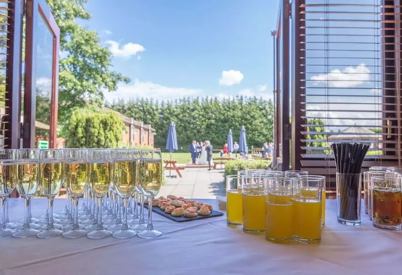 فندق Best Western Rockingham Forest