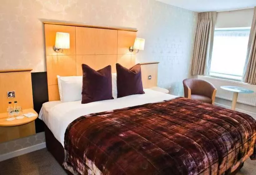 Cambridge Bar Hill Hotel, Bw Signature Collection