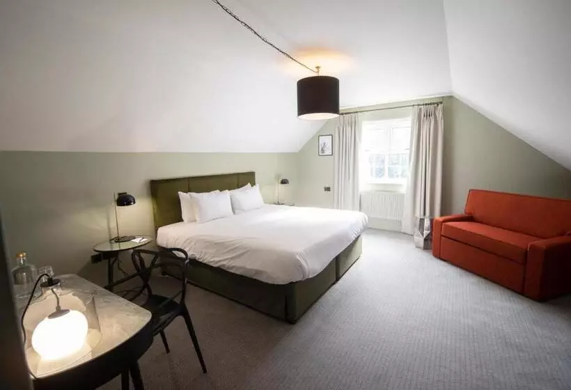 Отель Cottage In The Wood