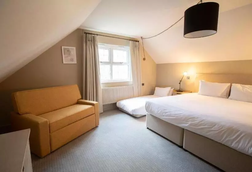 Отель Cottage In The Wood