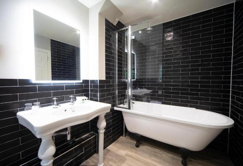 فندق Cottage In The Wood