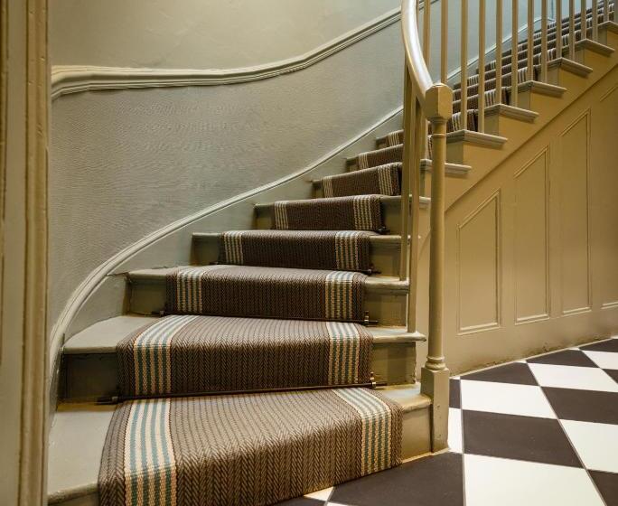 فندق Cottage In The Wood