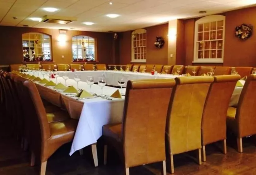 ホテル Eden House