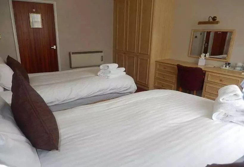 בית מלון כפרי Eden House