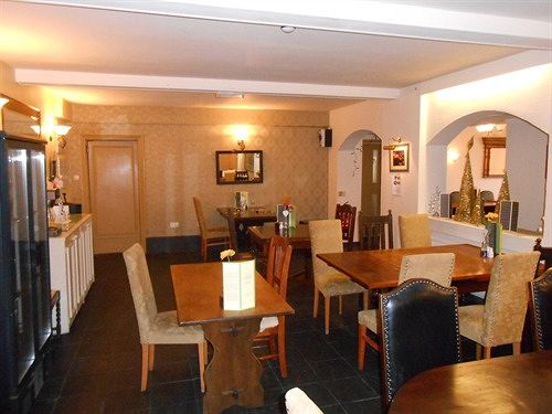 Отель The Hawk & Buckle Inn