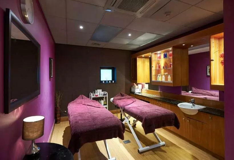 Village Hotel Bracknell