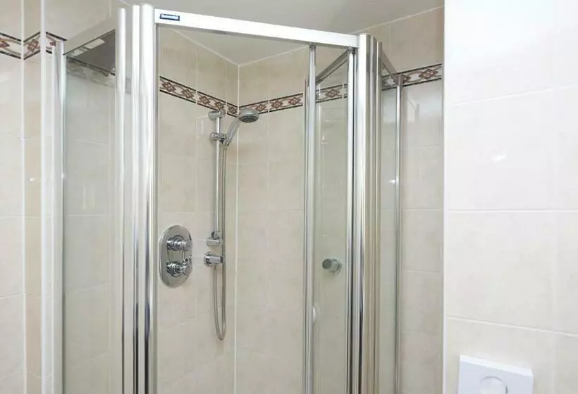 Village Hotel Bracknell