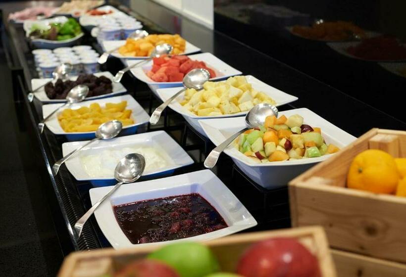 Village Hotel Bracknell