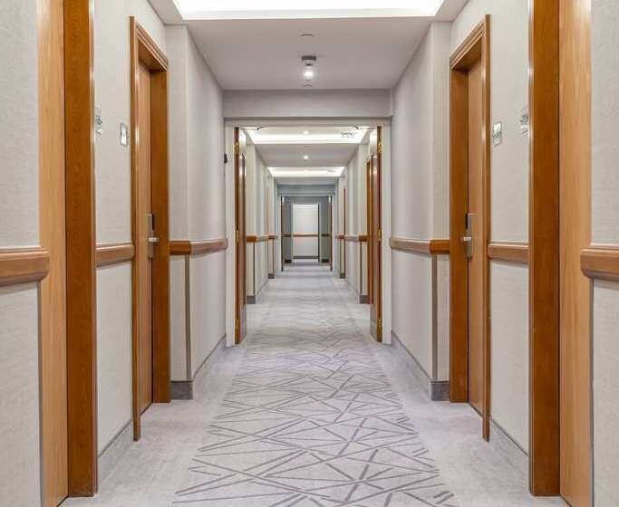 فندق Hilton London Gatwick Airport