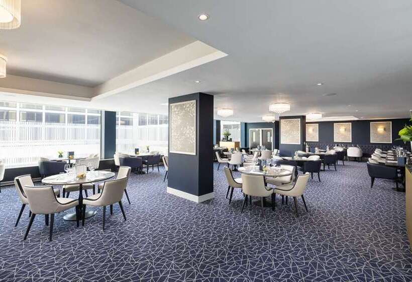 فندق Hilton London Gatwick Airport