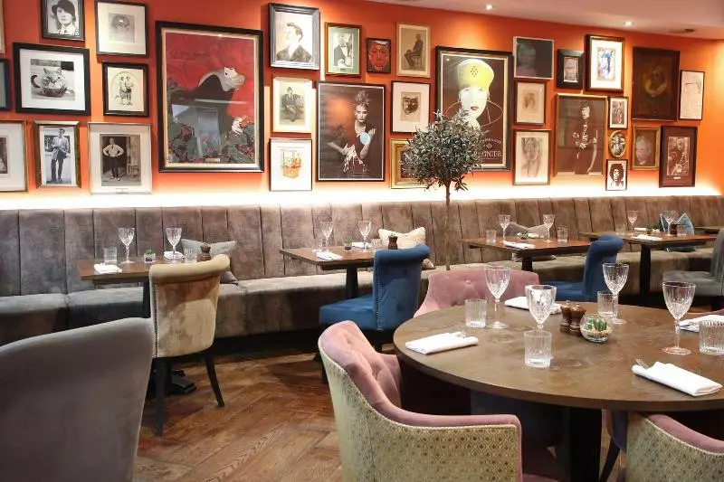 ホテル Kings Head