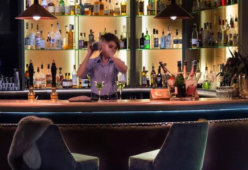 ホテル Kings Head